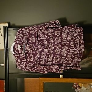 Lace up shirt with stretchy fabric